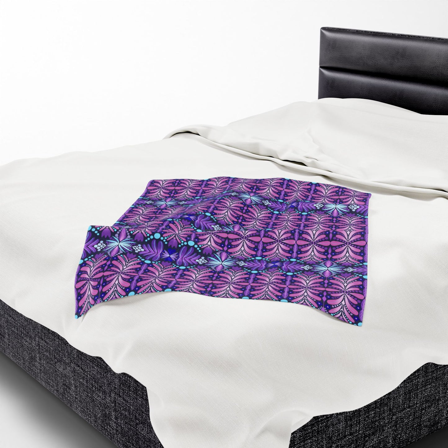 Vibrant Floral Velveteen Plush Blanket – Cozy Home Decor