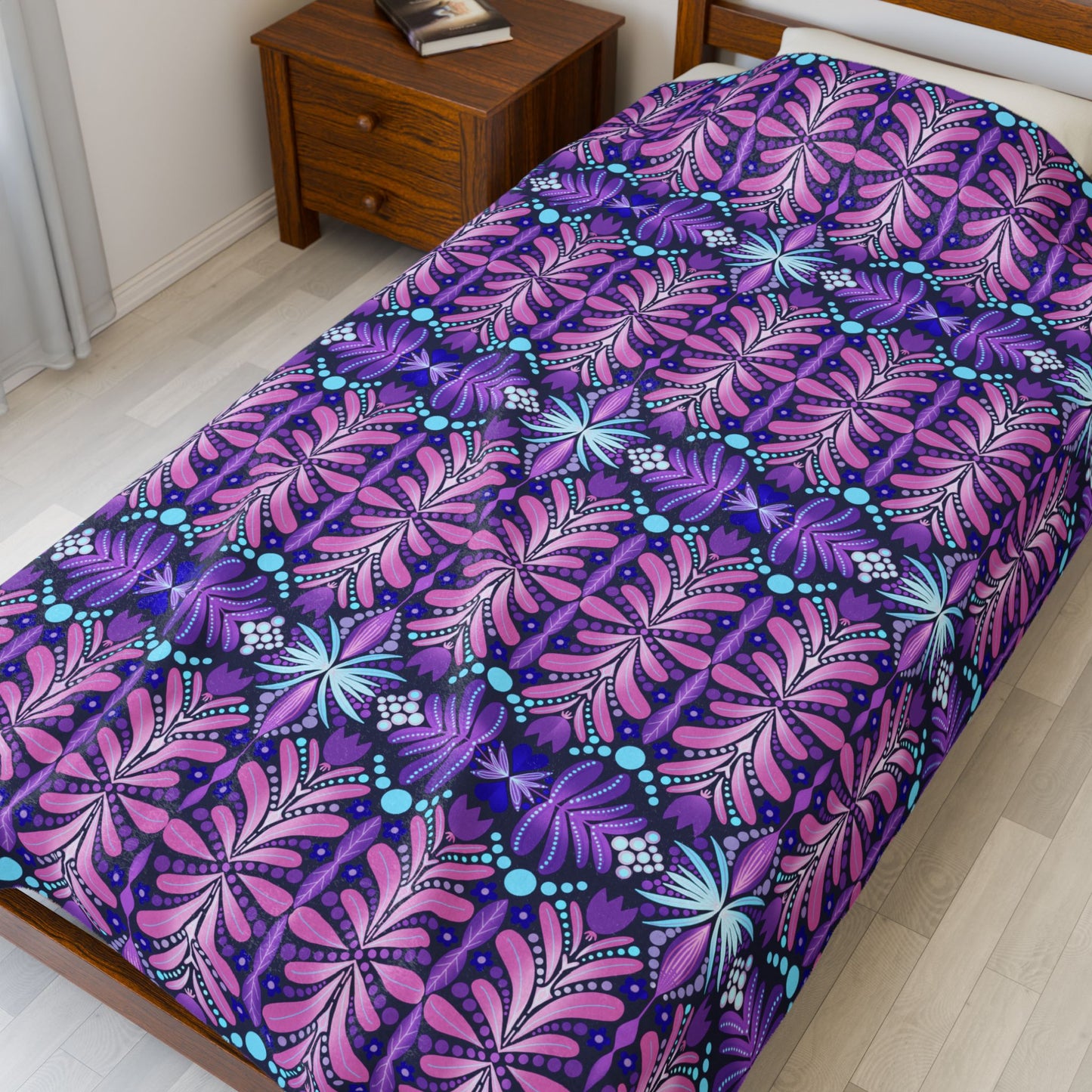 Vibrant Floral Velveteen Plush Blanket – Cozy Home Decor