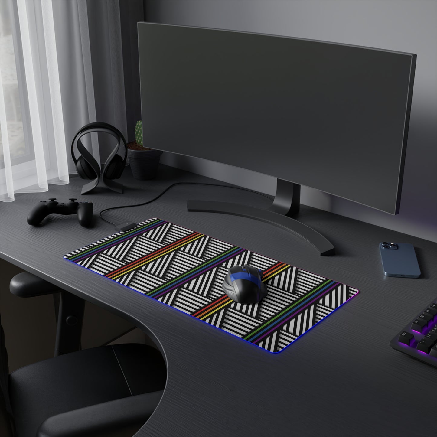 LED Gaming Mouse Pad - Colorful Geometric Design for Gamers