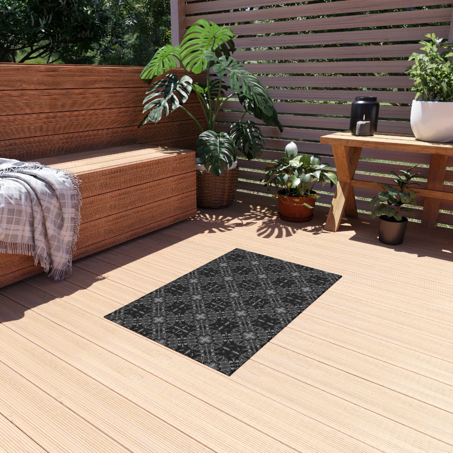 Elegant Outdoor Rug - Floral Pattern for Patio & Garden Decor