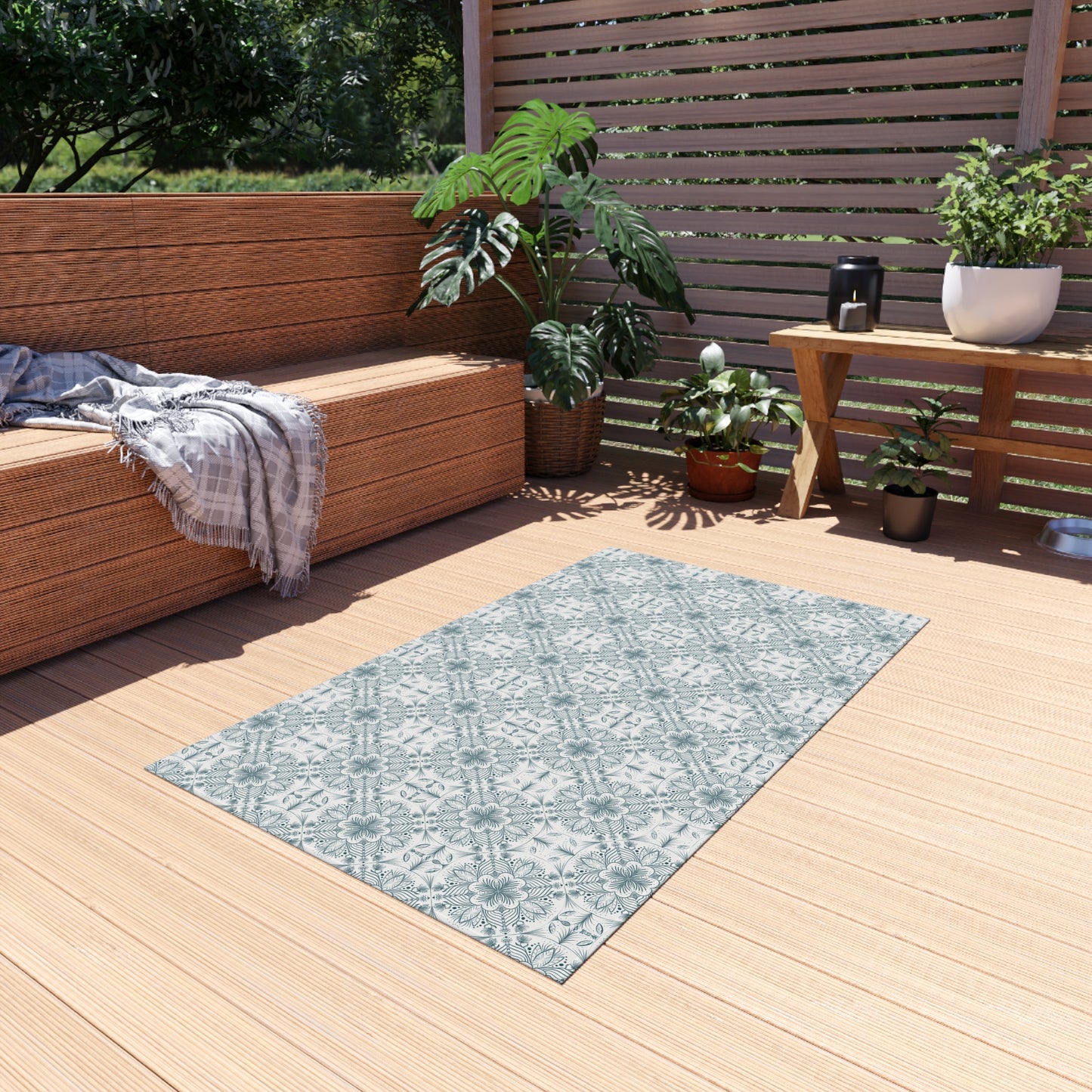 Elegant Outdoor Rug - Floral Pattern for Patio & Garden Decor