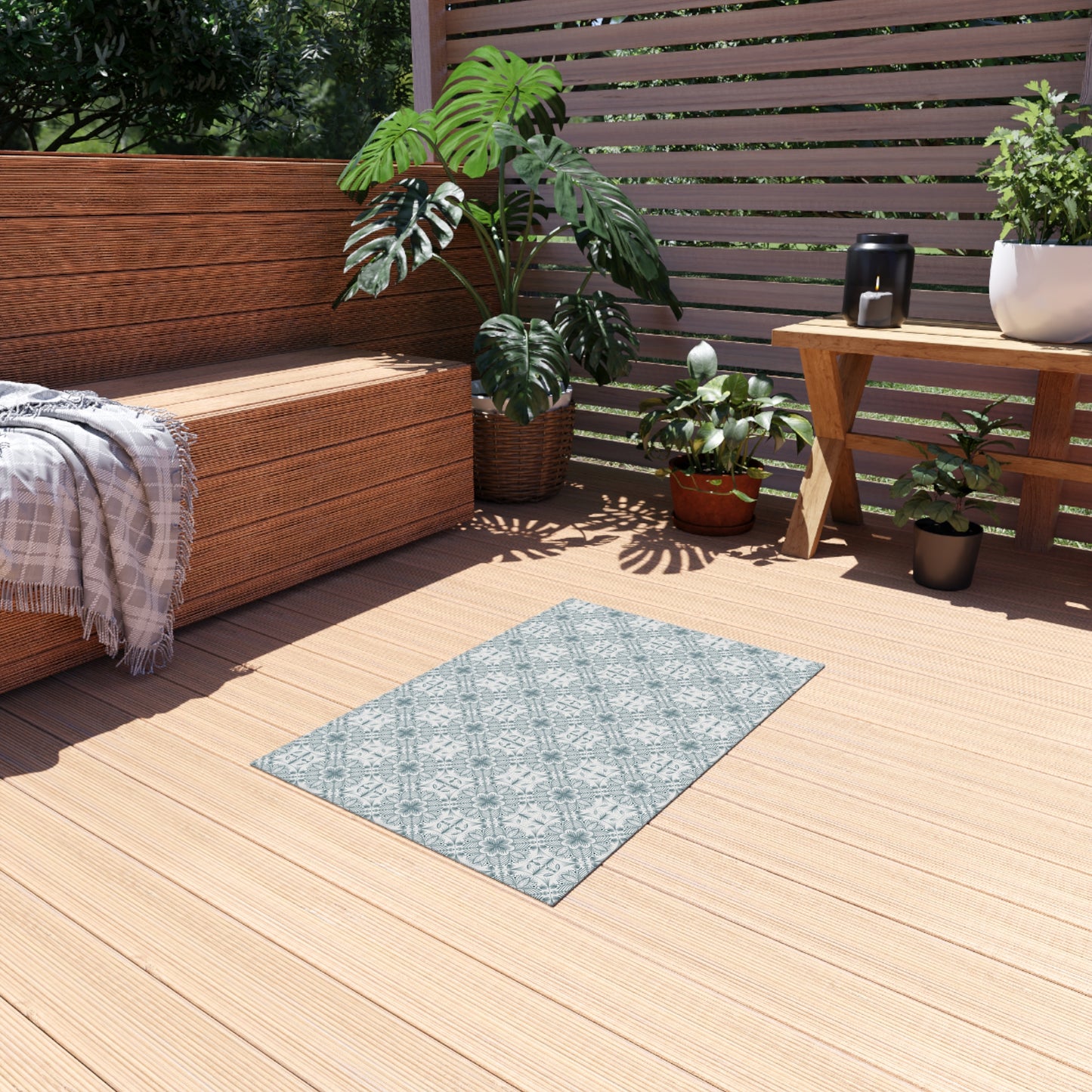 Elegant Outdoor Rug - Floral Pattern for Patio & Garden Decor